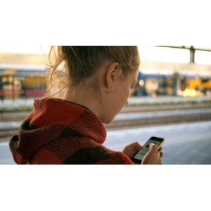 Kā pārbaudīt, vai jūsu tālrunis tiek izspiegots?